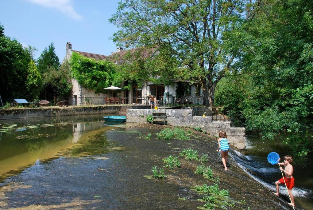 Villa Magnifique Moulin proche Chablis, jacuzzi et rivière à Annay-sur-Serein Extérieur photo