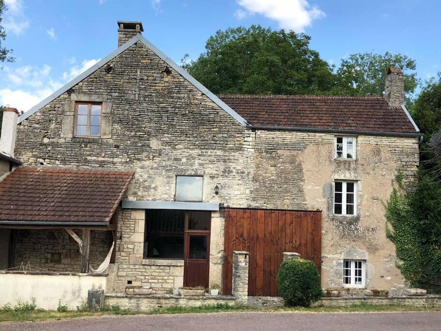 Villa Magnifique Moulin proche Chablis, jacuzzi et rivière à Annay-sur-Serein Extérieur photo